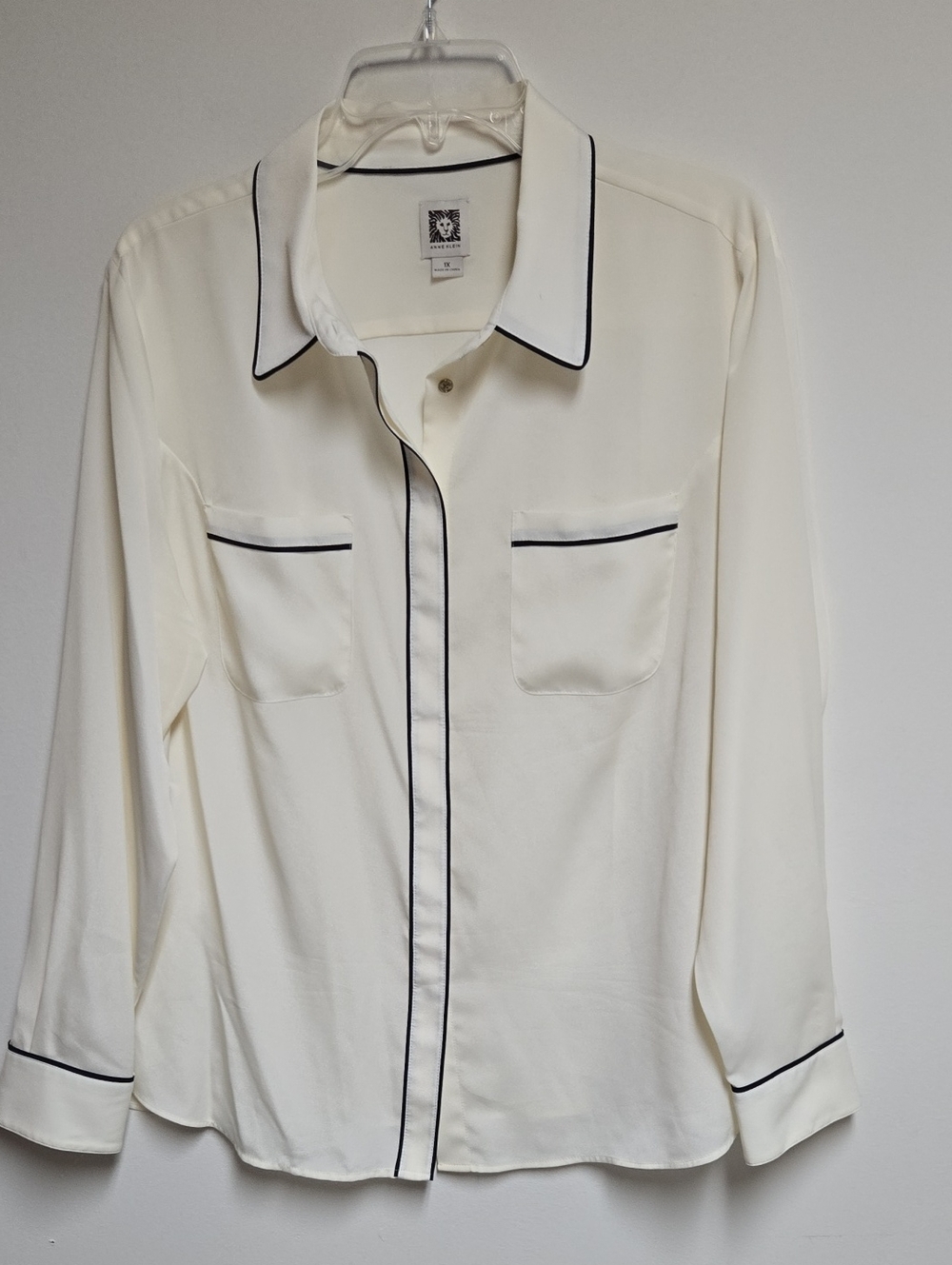 Anne Klein Cream Button-Up Shirt with Black Piping